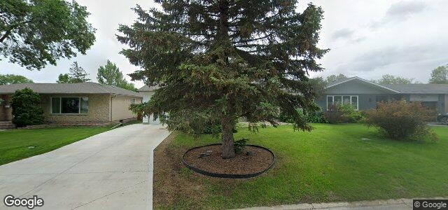 Larawan ng 122 Costello Drive sa Winnipeg, Manitoba