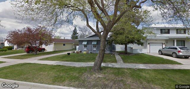 Larawan ng 125 Voyageur Avenue sa Winnipeg, Manitoba