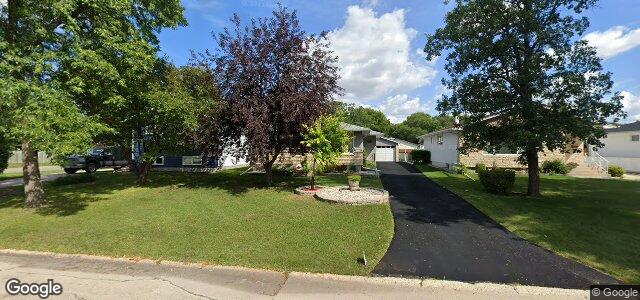 Larawan ng 127 Risbey Crescent sa Winnipeg, Manitoba