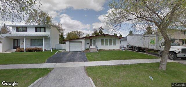 Larawan ng 135 Voyageur Avenue sa Winnipeg, Manitoba