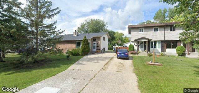 Larawan ng 138 Lake Ridge Road sa Winnipeg, Manitoba