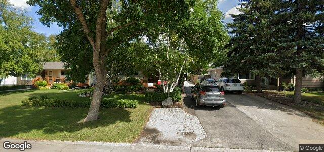 Larawan ng 147 Risbey Crescent sa Winnipeg, Manitoba