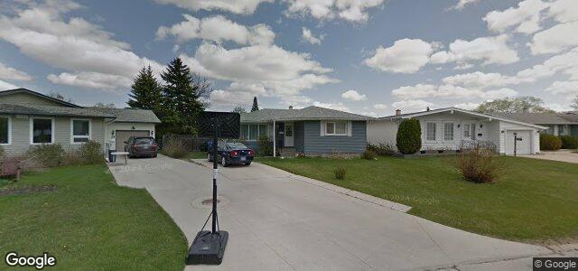 Larawan ng 15 Deerhorn Lane sa Winnipeg, Manitoba