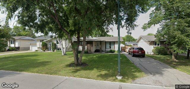 Larawan ng 15 Sabine Crescent sa Winnipeg, Manitoba