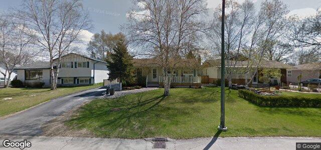 Larawan ng 151 Risbey Crescent sa Winnipeg, Manitoba