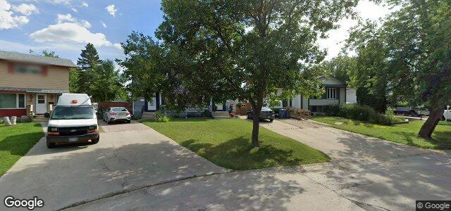 Larawan ng 153 Lake Ridge Road sa Winnipeg, Manitoba