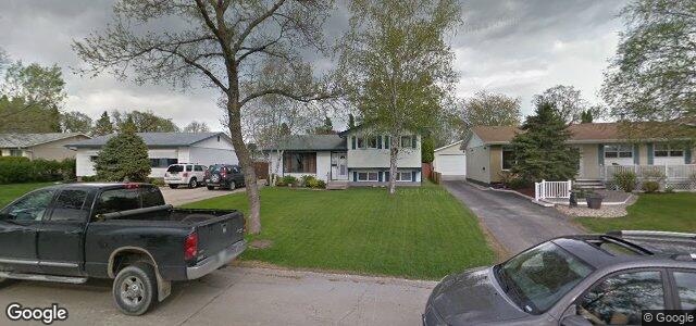 Larawan ng 155 Risbey Crescent sa Winnipeg, Manitoba