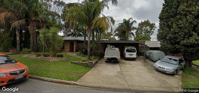 Larawan ng 16 Lumsden Avenue sa Winnipeg, Manitoba