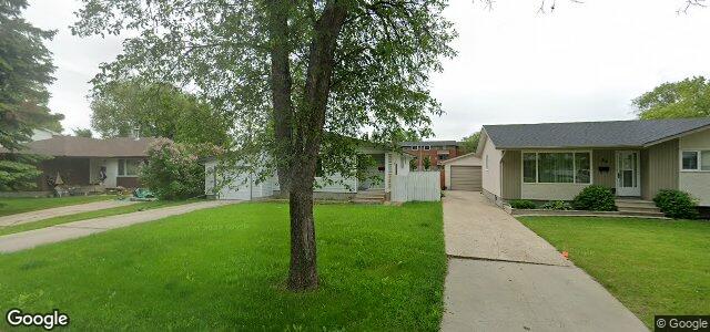 Larawan ng 18 Hedges Bay sa Winnipeg, Manitoba