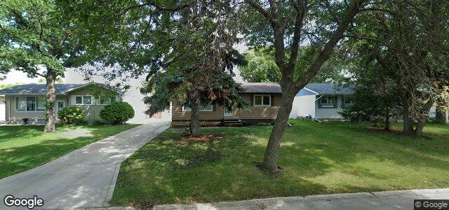 Larawan ng 183 Risbey Crescent sa Winnipeg, Manitoba
