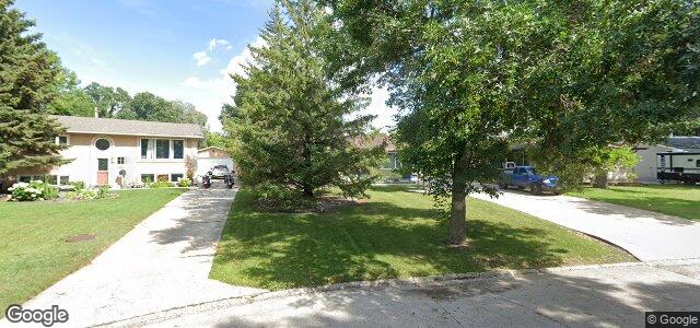 Larawan ng 195 Risbey Crescent sa Winnipeg, Manitoba