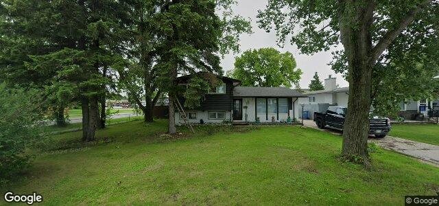 Larawan ng 2 Hedges Bay sa Winnipeg, Manitoba