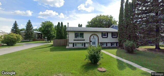 Larawan ng 2 Sabine Crescent sa Winnipeg, Manitoba