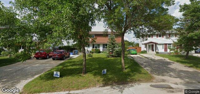 Larawan ng 207 Lake Ridge Road sa Winnipeg, Manitoba