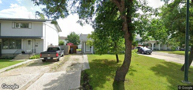 Larawan ng 230 Lake Ridge Road sa Winnipeg, Manitoba