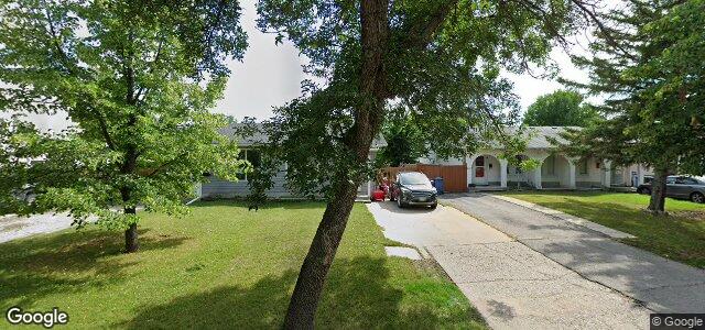 Larawan ng 232 Lake Ridge Road sa Winnipeg, Manitoba