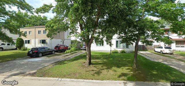 Larawan ng 233 Lake Ridge Road sa Winnipeg, Manitoba