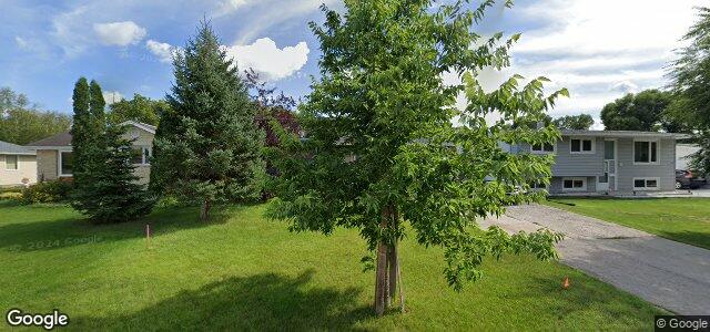 Larawan ng 26 Voyageur Avenue sa Winnipeg, Manitoba