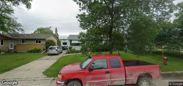 Larawan ng 27 Bissett Crescent sa Winnipeg, Manitoba