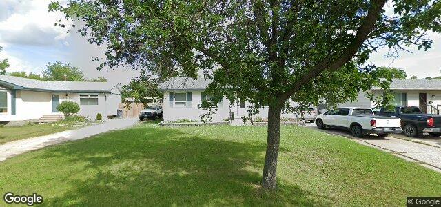 Larawan ng 272 Lake Ridge Road sa Winnipeg, Manitoba