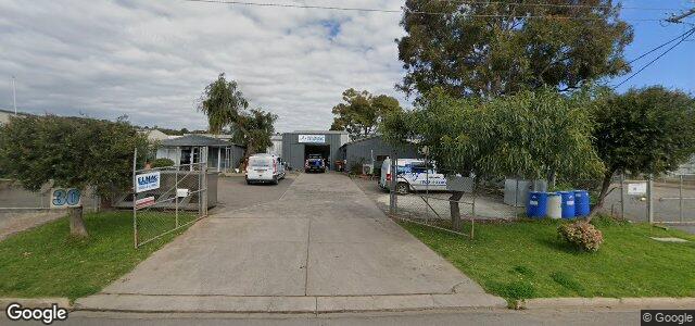 Larawan ng 30 Chapman Road sa Winnipeg, Manitoba