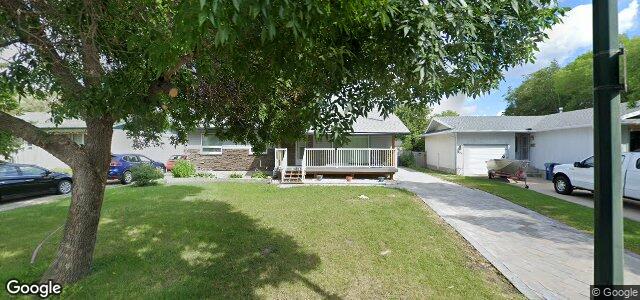 Larawan ng 300 Lake Ridge Road sa Winnipeg, Manitoba