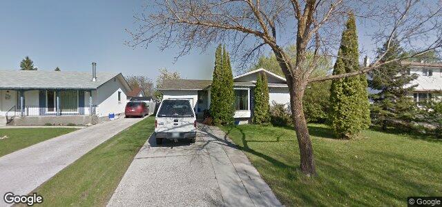 Larawan ng 304 Lake Ridge Road sa Winnipeg, Manitoba