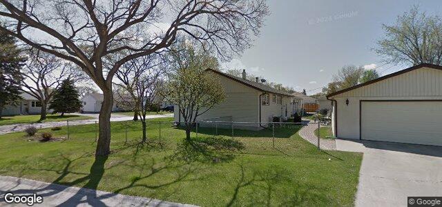 Larawan ng 323 Highcliff Bay sa Winnipeg, Manitoba