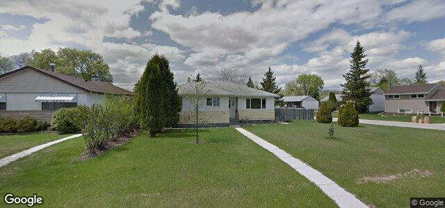 Larawan ng 341 Hillary Bay sa Winnipeg, Manitoba