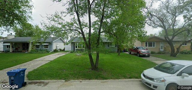 Larawan ng 35 Bissett Crescent sa Winnipeg, Manitoba