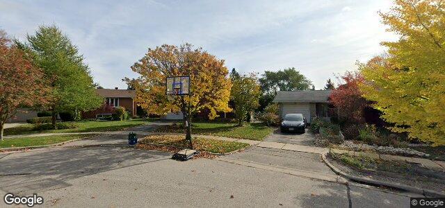 Larawan ng 35 Inwood Crescent sa Winnipeg, Manitoba