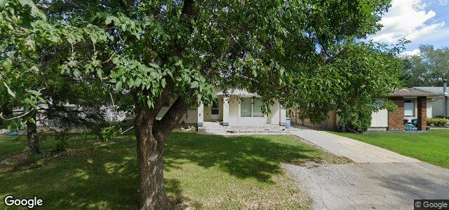 Larawan ng 38 Sabine Crescent sa Winnipeg, Manitoba