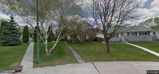 Larawan ng 380 Hillary Crescent sa Winnipeg, Manitoba