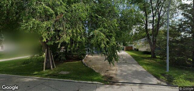 Larawan ng 42 Voyageur Avenue sa Winnipeg, Manitoba