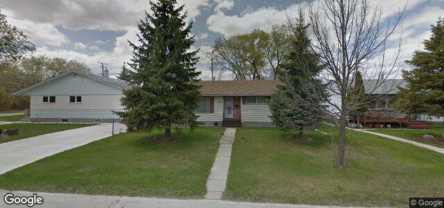 Larawan ng 428 Hillary Crescent sa Winnipeg, Manitoba