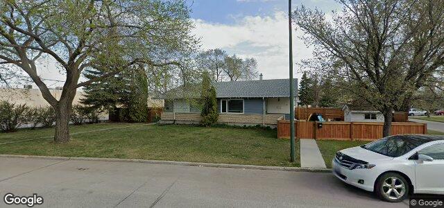 Larawan ng 432 Hillary Crescent sa Winnipeg, Manitoba