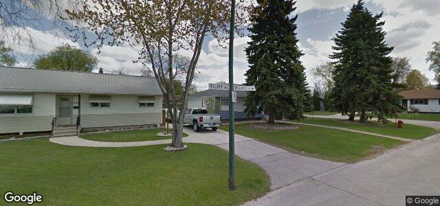 Larawan ng 433 Hillary Crescent sa Winnipeg, Manitoba
