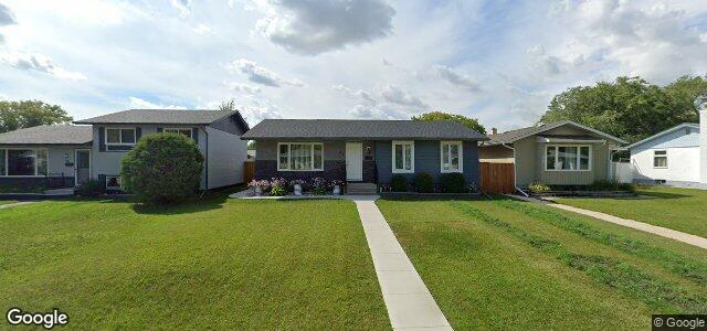 Larawan ng 44 Risbey Crescent sa Winnipeg, Manitoba