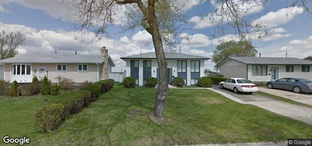 Larawan ng 45 Carberry Crescent sa Winnipeg, Manitoba