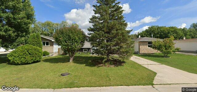 Larawan ng 47 Risbey Crescent sa Winnipeg, Manitoba