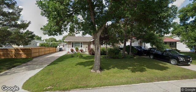 Larawan ng 53 Hollingsworth Avenue sa Winnipeg, Manitoba