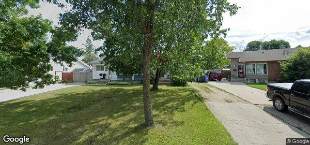 Larawan ng 56 Lake Ridge Road sa Winnipeg, Manitoba