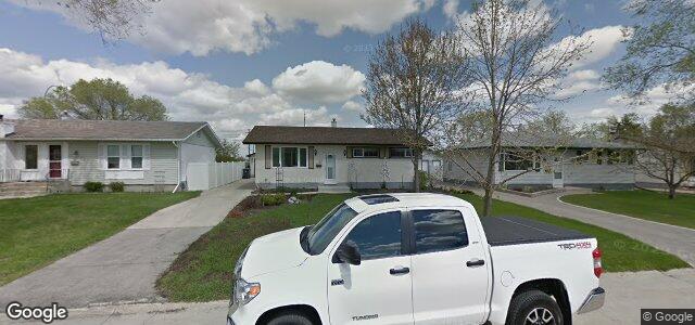 Larawan ng 57 Carberry Crescent sa Winnipeg, Manitoba