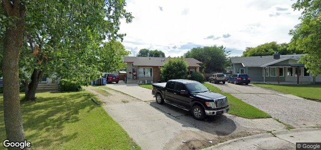 Larawan ng 60 Lake Ridge Road sa Winnipeg, Manitoba