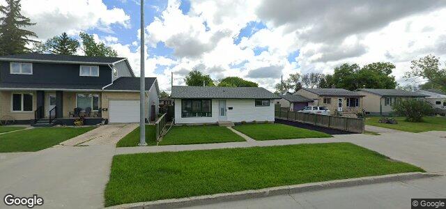 Larawan ng 659 Buchanan Boulevard sa Winnipeg, Manitoba