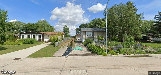 Larawan ng 67 Risbey Crescent sa Winnipeg, Manitoba