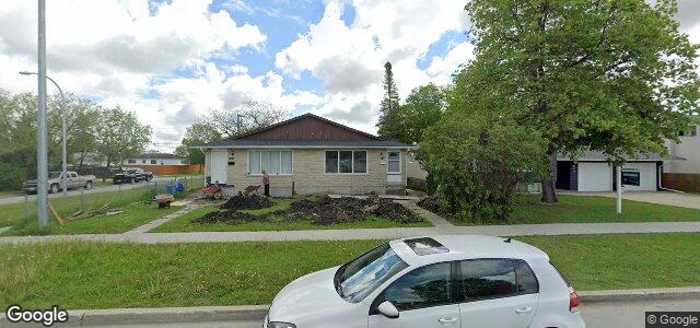 Larawan ng 675 Buchanan Boulevard sa Winnipeg, Manitoba