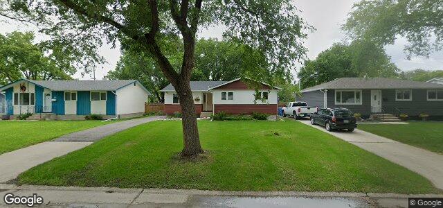 Larawan ng 70 Bellavista Crescent sa Winnipeg, Manitoba