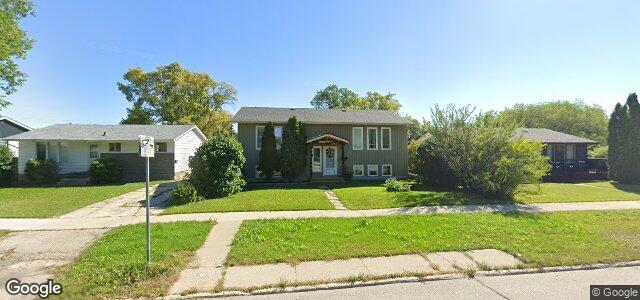 Larawan ng 707 Buchanan Boulevard sa Winnipeg, Manitoba