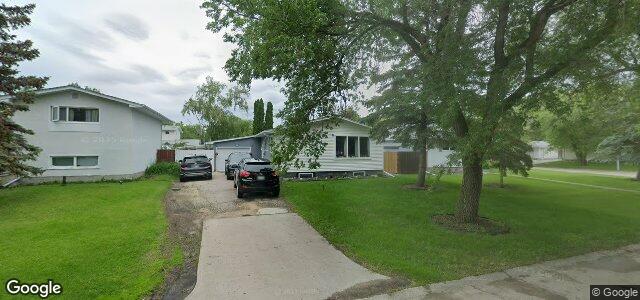 Larawan ng 71 Rogan Drive sa Winnipeg, Manitoba